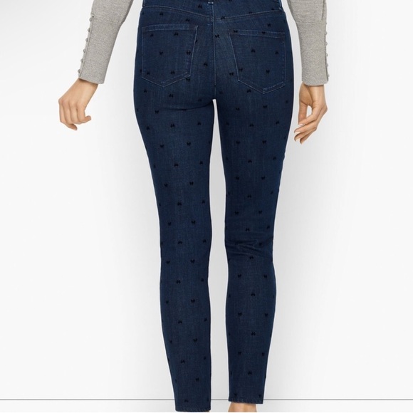 Talbots Women’s Plus Size Jeggings 22 Dark Denim Wash Flocked Black Bows Detail - Picture 2 of 11